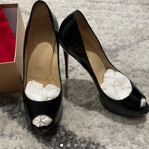 Christian Louboutin new very prive 120mm patent leather peep toe pumps.